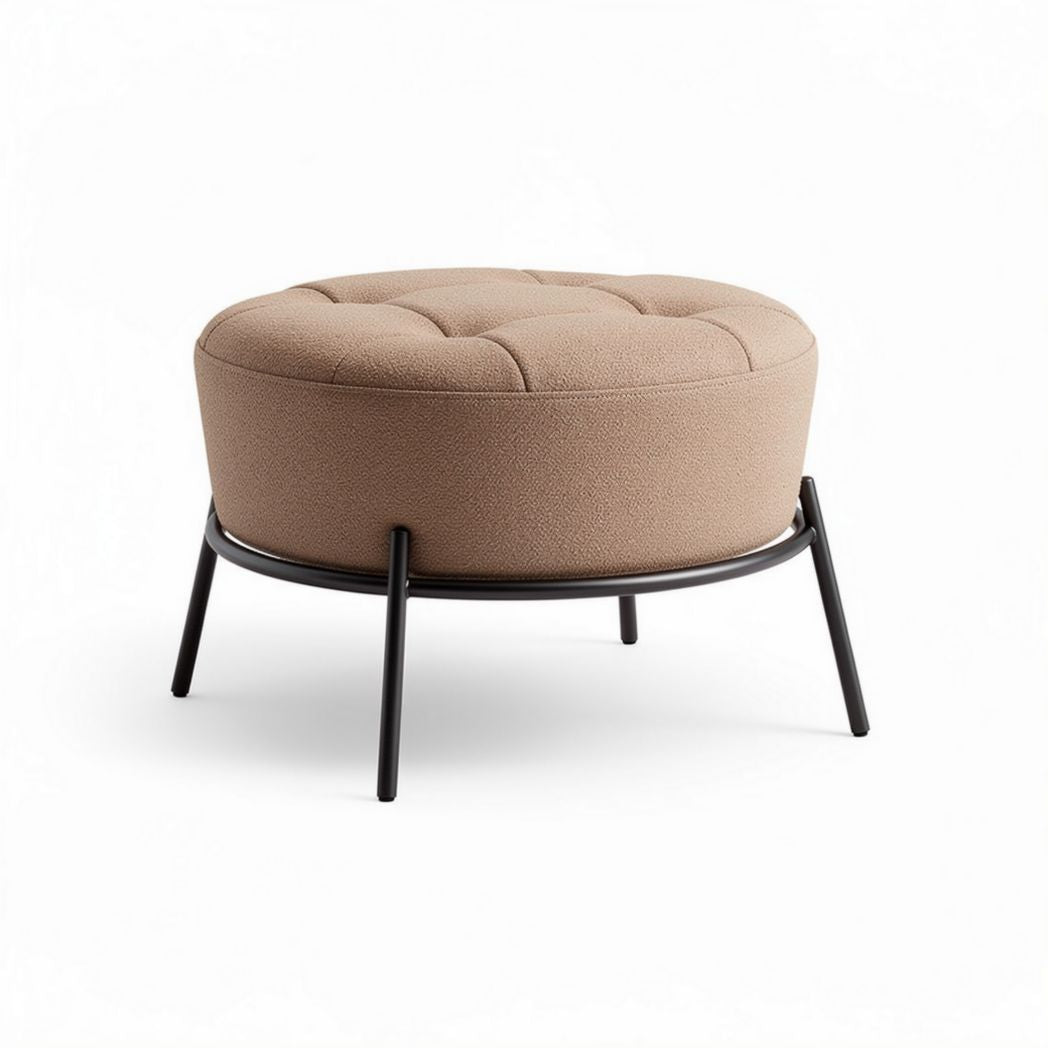 Puf redondo de tela color beige con estructura metálica de 80 x 80 x 40cm